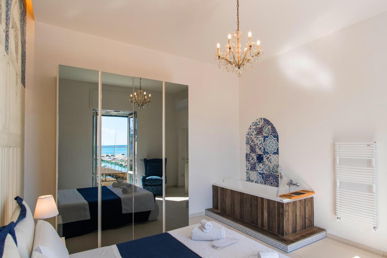 Relais Mareluna - Luxury Apartments Salerno Luaran gambar