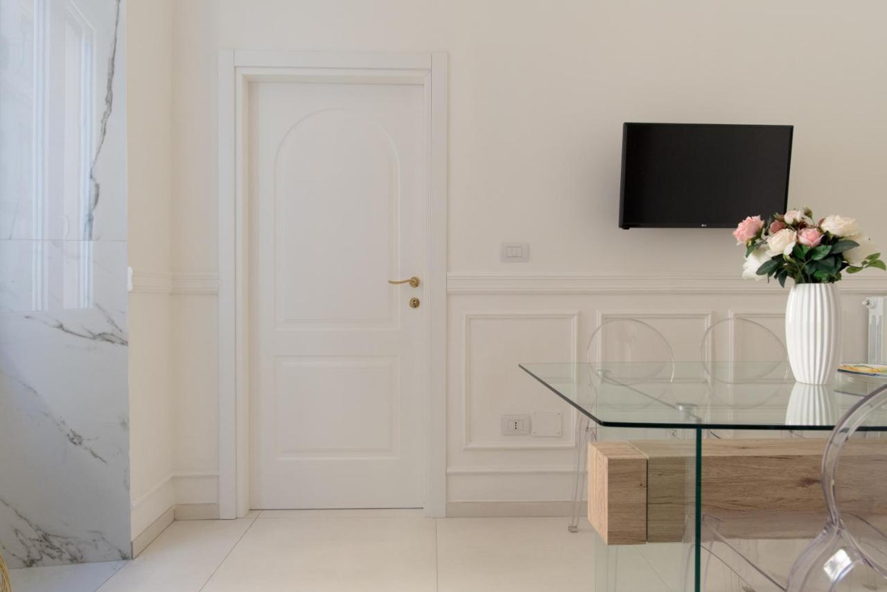 Relais Mareluna - Luxury Apartments Salerno Luaran gambar